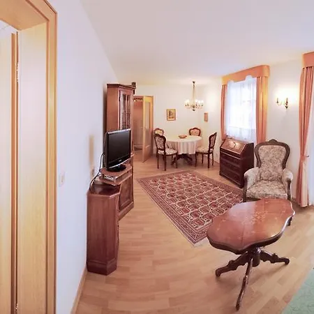 Landhaus Dekena * 基尔夏姆